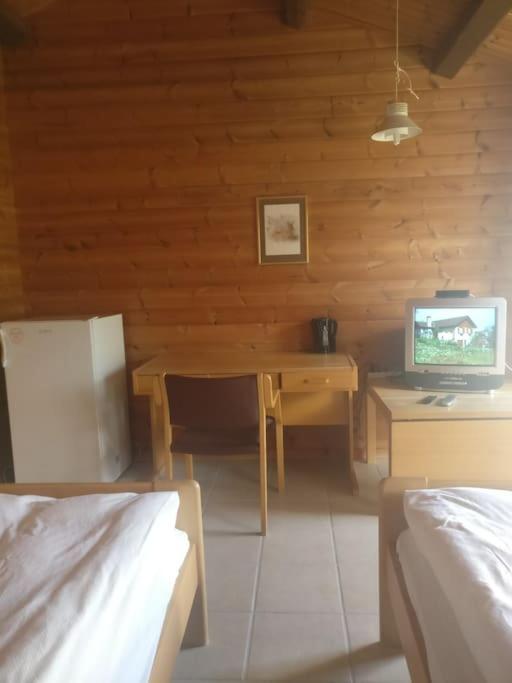 Lyst Dobbelt Vaerelse Med Egen Indgang Og Bad Apartment Nordborg Exterior foto